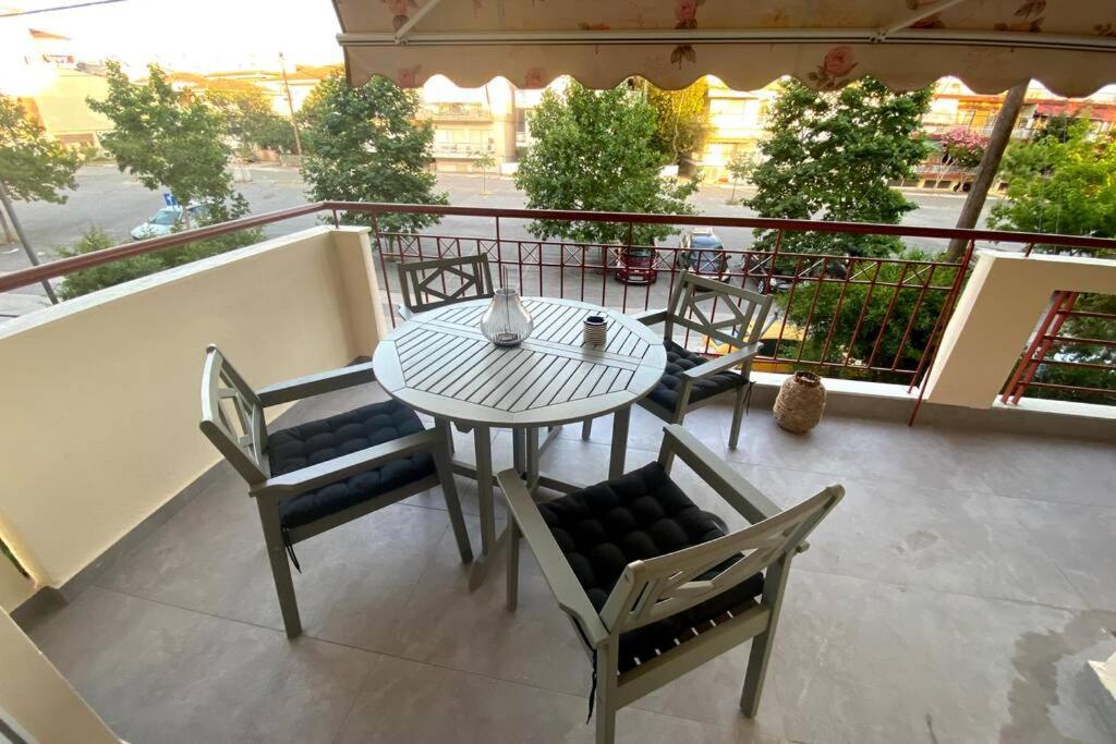 Vyron 1 Elegance Apartment Nea Michaniona Exterior photo